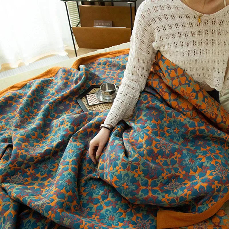 Bed Cover with Geometric Floral Pattern and Wide Border