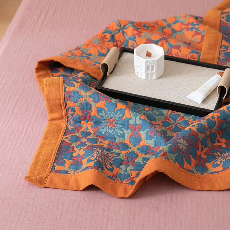 Bed Cover with Geometric Floral Pattern and Wide Border
