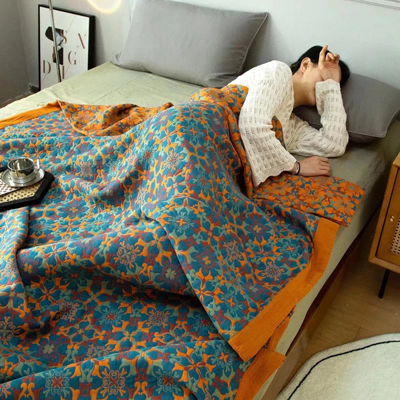 Bed Cover with Geometric Floral Pattern and Wide Border