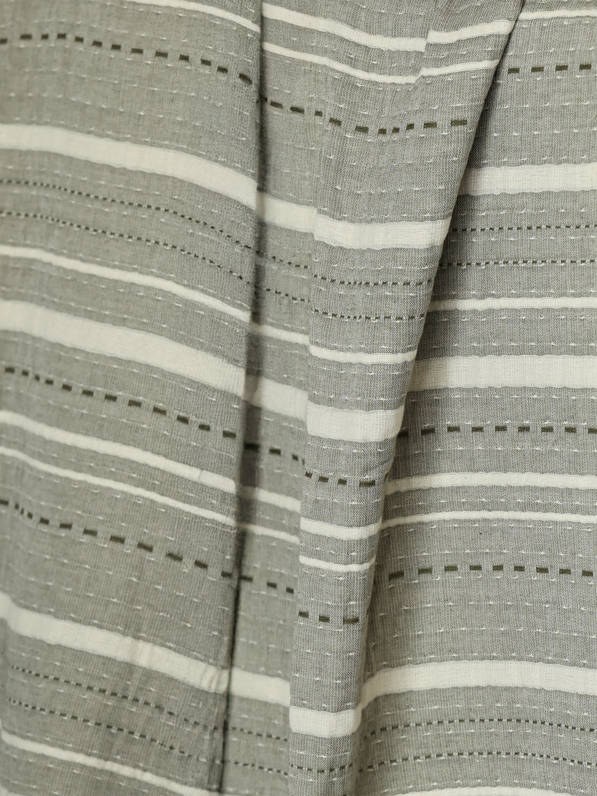 Blanket in Handwoven Cotton with Stripes and Corner Tassels