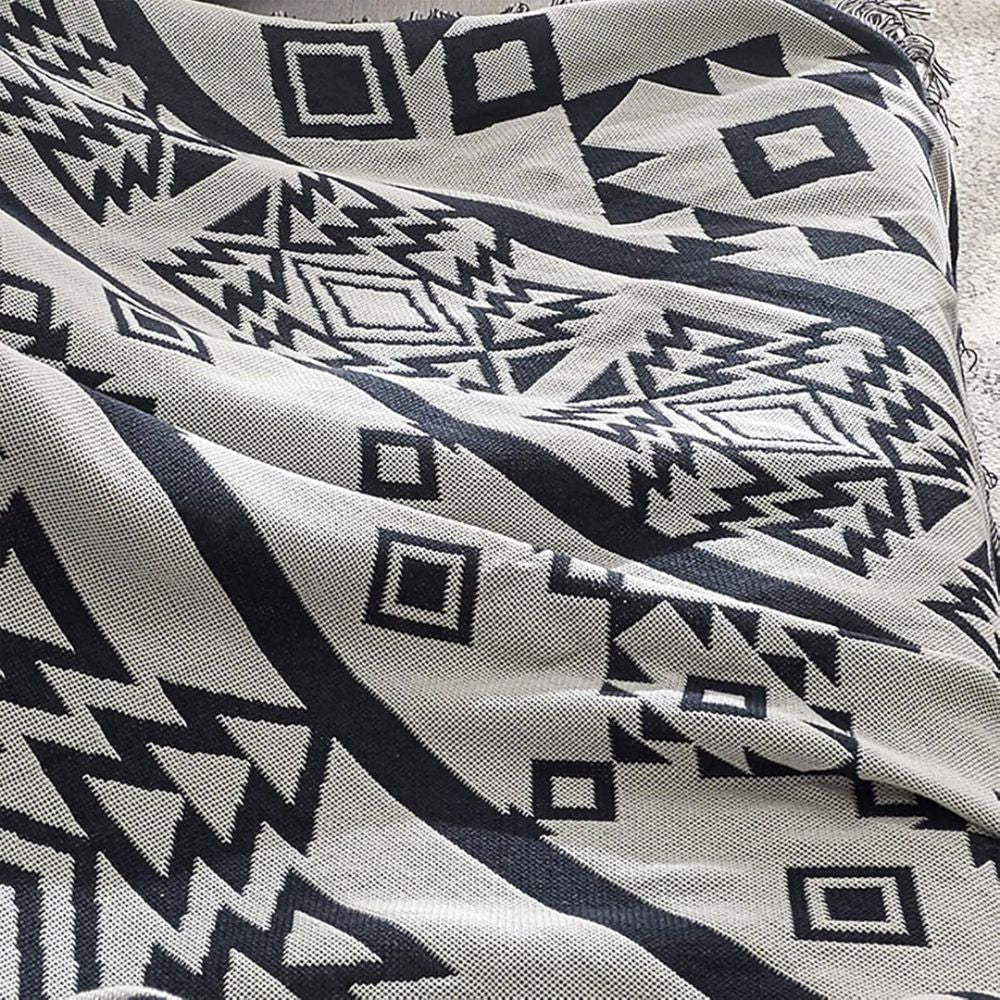 Blanket in Microfibre Blend, Reversible Geometric Pattern with Fringes