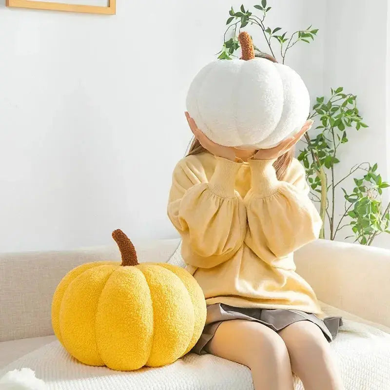 Cushion in Polyester Velvet, Pumpkin Shape with Contrast Stem