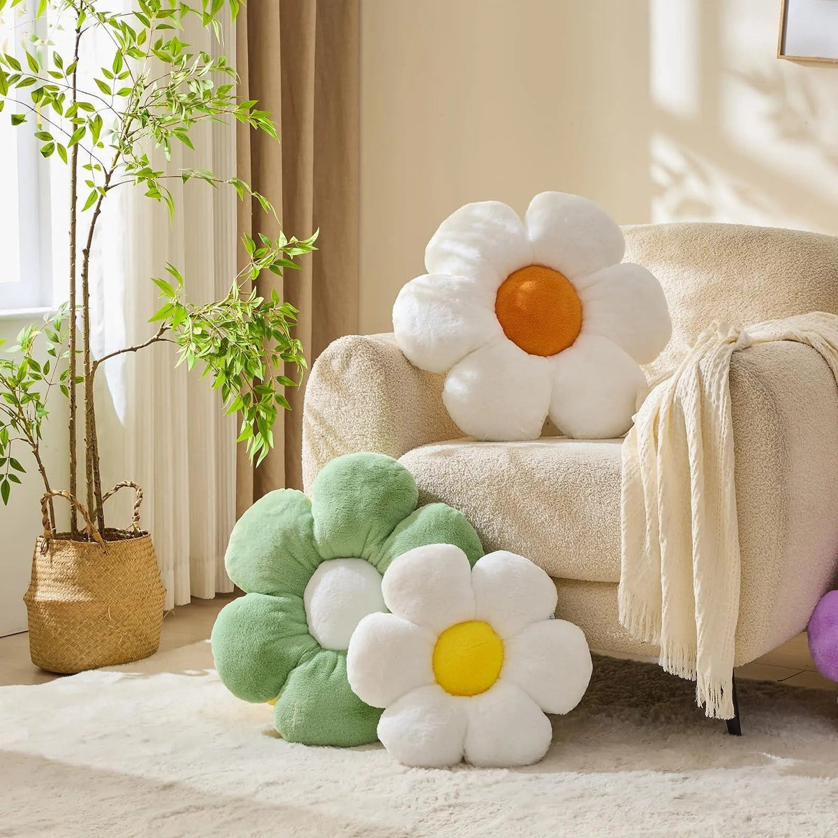 Cushion in Soft Polyester Plush, Padded Flower Shape