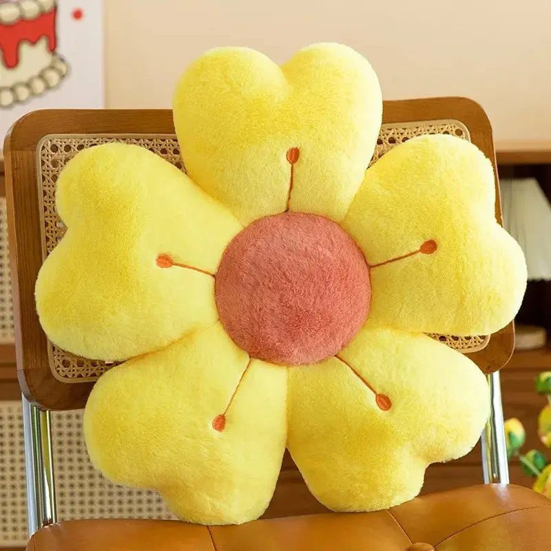 Cushion in Soft Polyester Plush, Padded Flower Shape