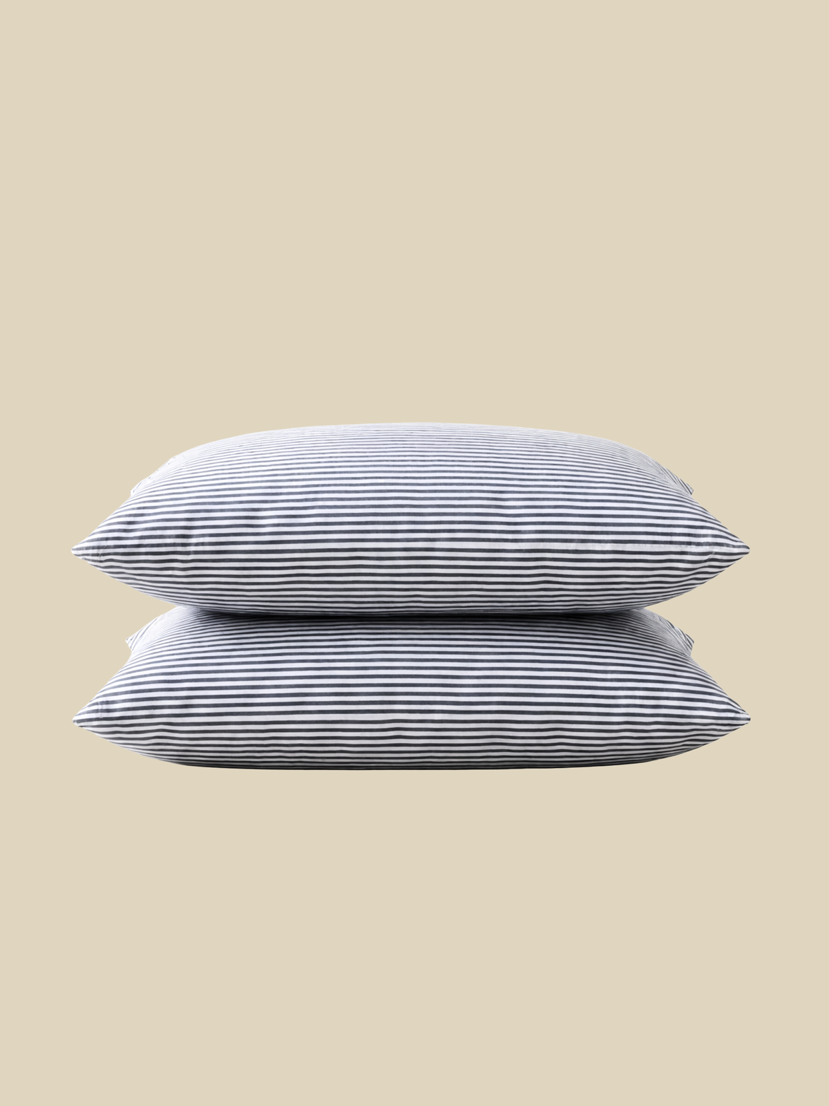 Fitted Bed Sheet in Breathable Organic Cotton Percale with Fine Stripes
