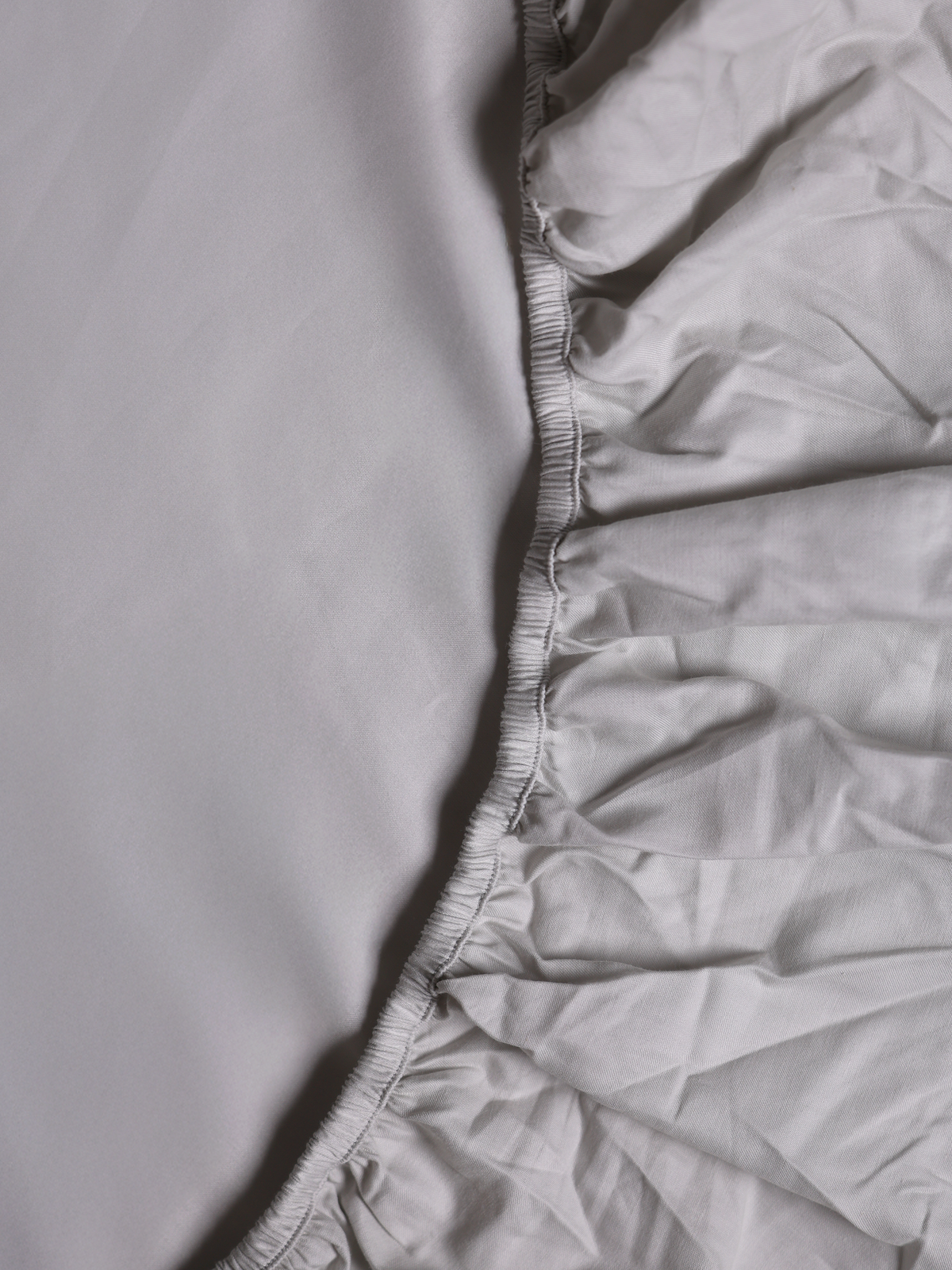 Fitted Bed Sheet in Pure Cotton, Breathable with Elasticated Edge