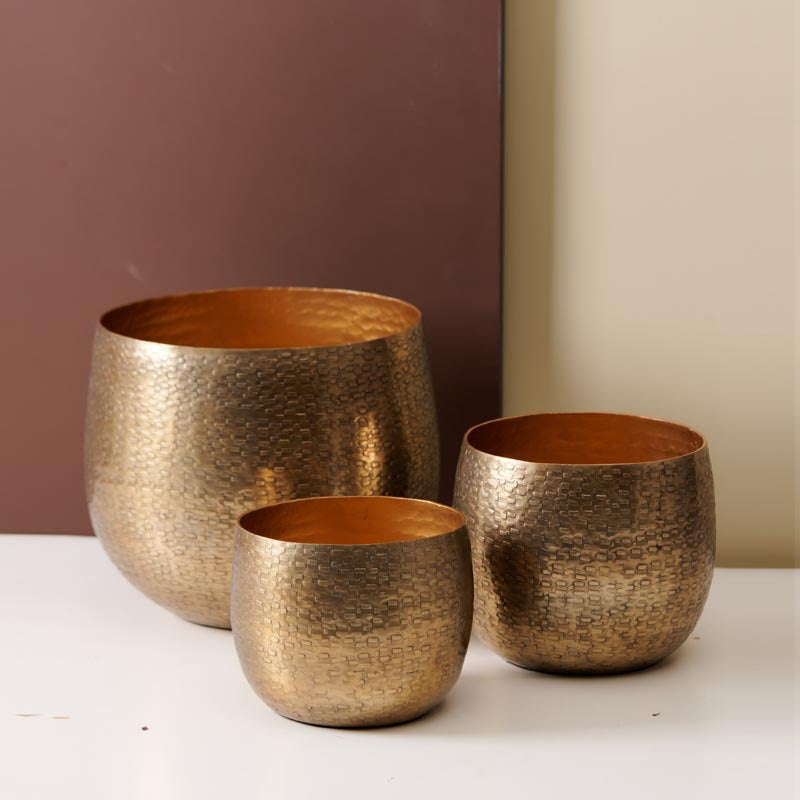 Plant Pot in Hammered Aluminium with Rounded Shape, Indoor Planter