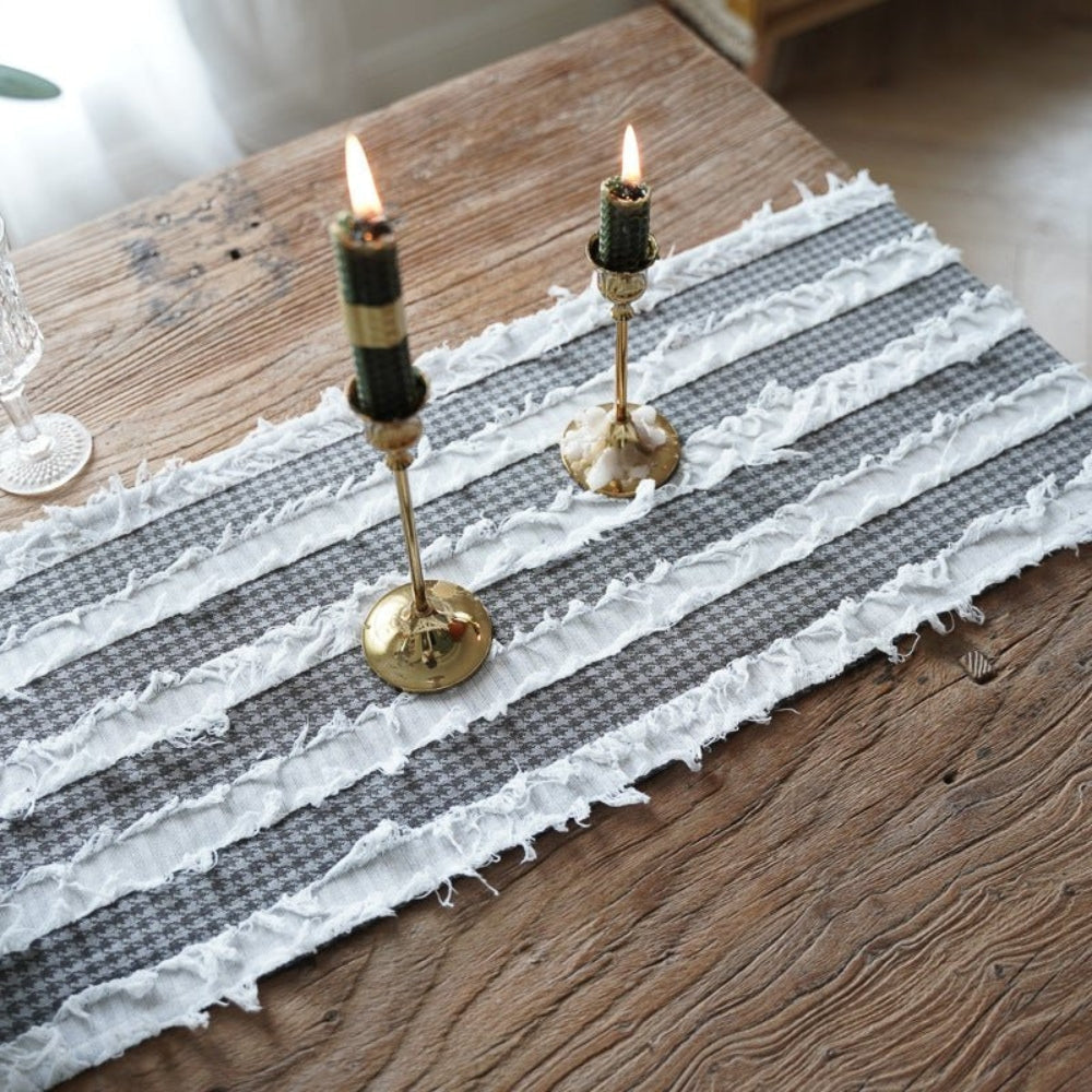 Table Runner in Microfibre Blend with Fringed Edges and Houndstooth Stripes