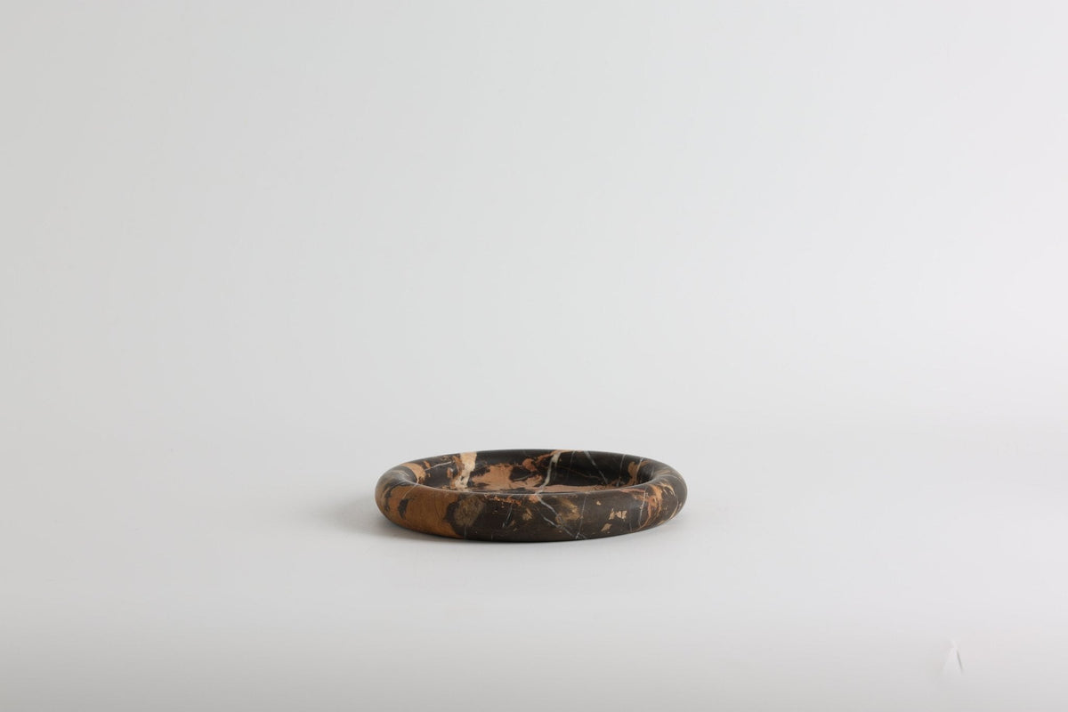 Tray in Natural Stone, Round and Polished with a Raised Rim