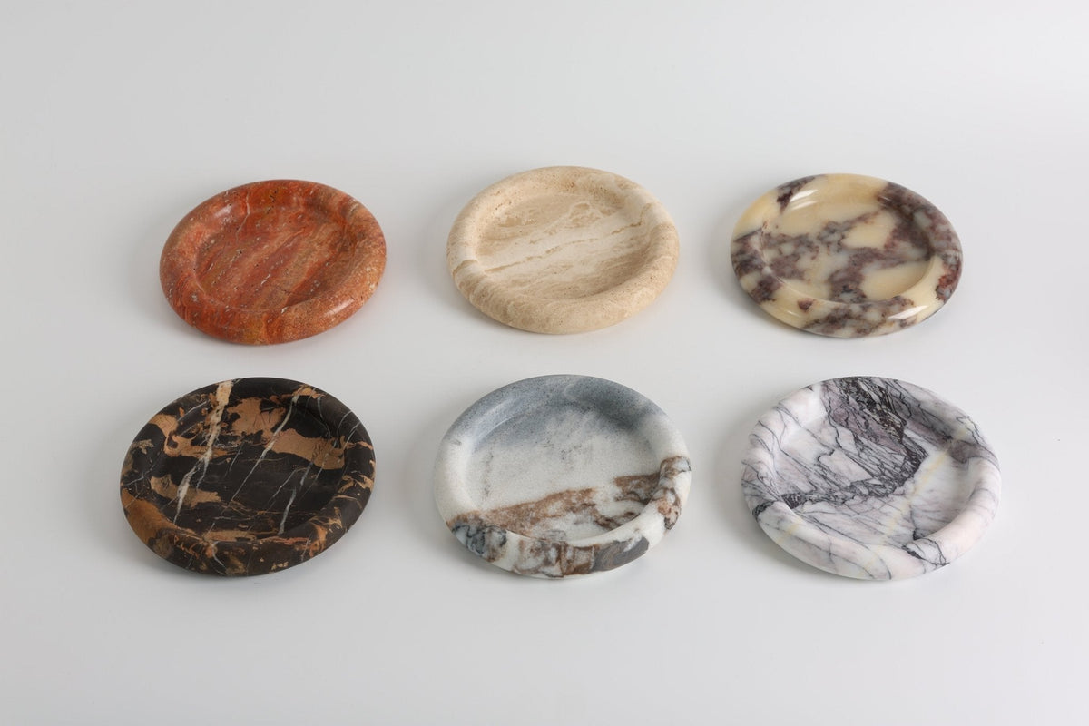 Tray in Natural Stone, Round and Polished with a Raised Rim
