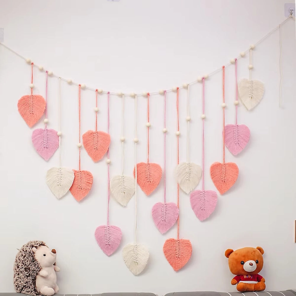 Wall Art in Handwoven Wool, Macrame Garland with Fringed Leaf Motifs