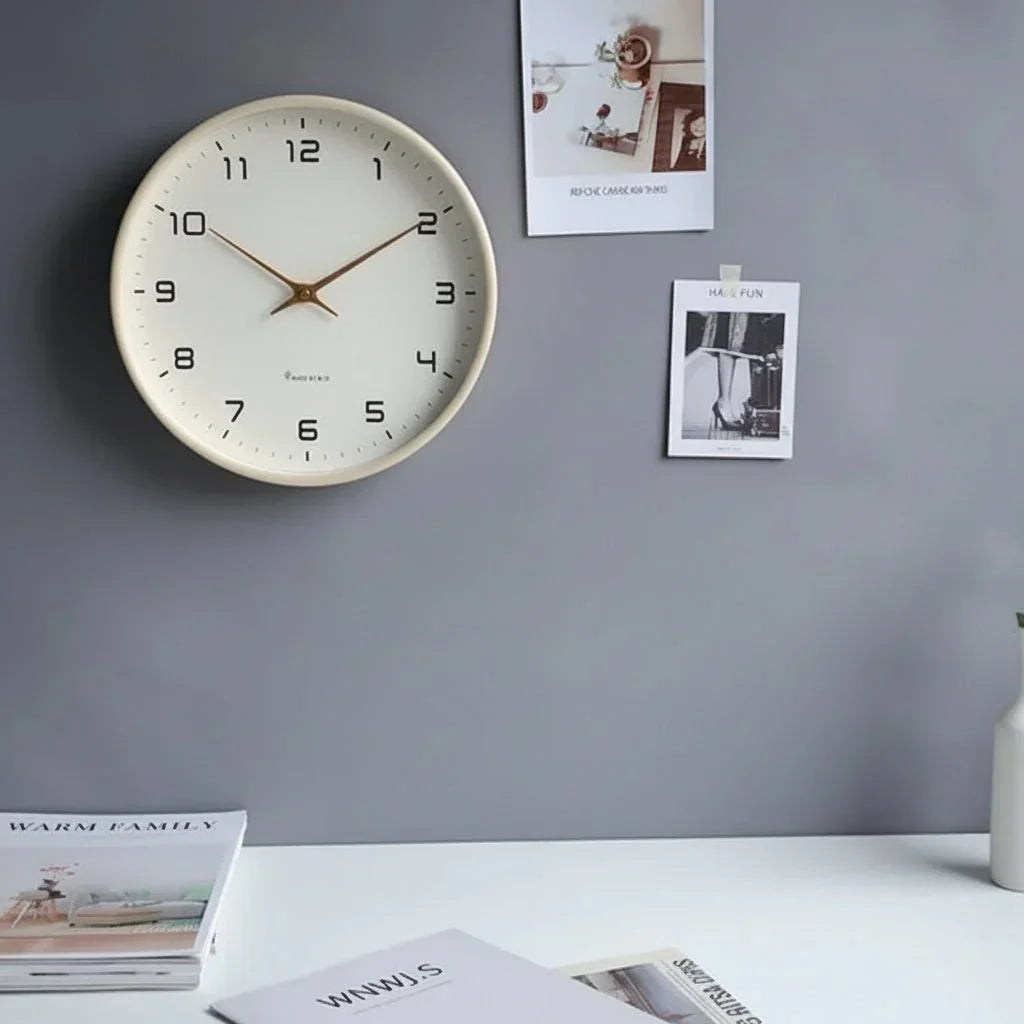 Wall Clock with Wood-Effect Frame, Round, Quiet Scandinavian Style