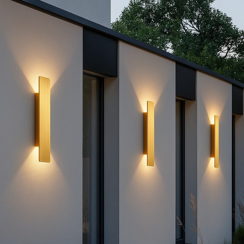 Wall Light in Aluminium, Waterproof Outdoor LED Up-and-Down Lighting