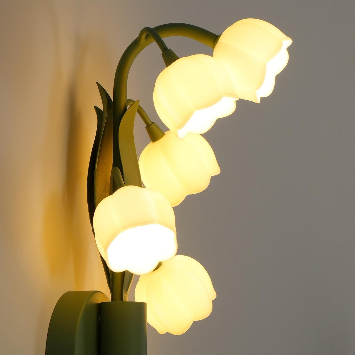 Wall Light with G4 Fitting, Floral Shades and Botanical Leaves