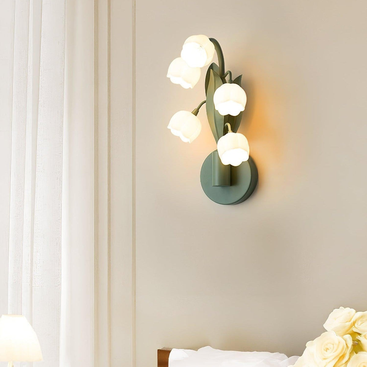 Wall Light with G4 Fitting, Floral Shades and Botanical Leaves