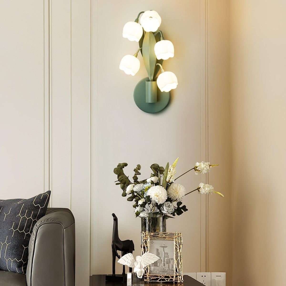 Wall Light with G4 Fitting, Floral Shades and Botanical Leaves