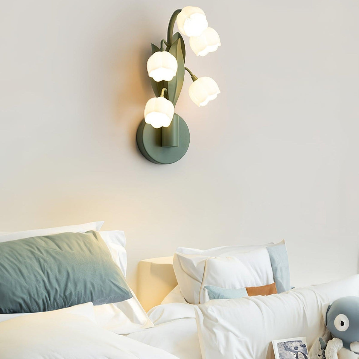 Wall Light with G4 Fitting, Floral Shades and Botanical Leaves