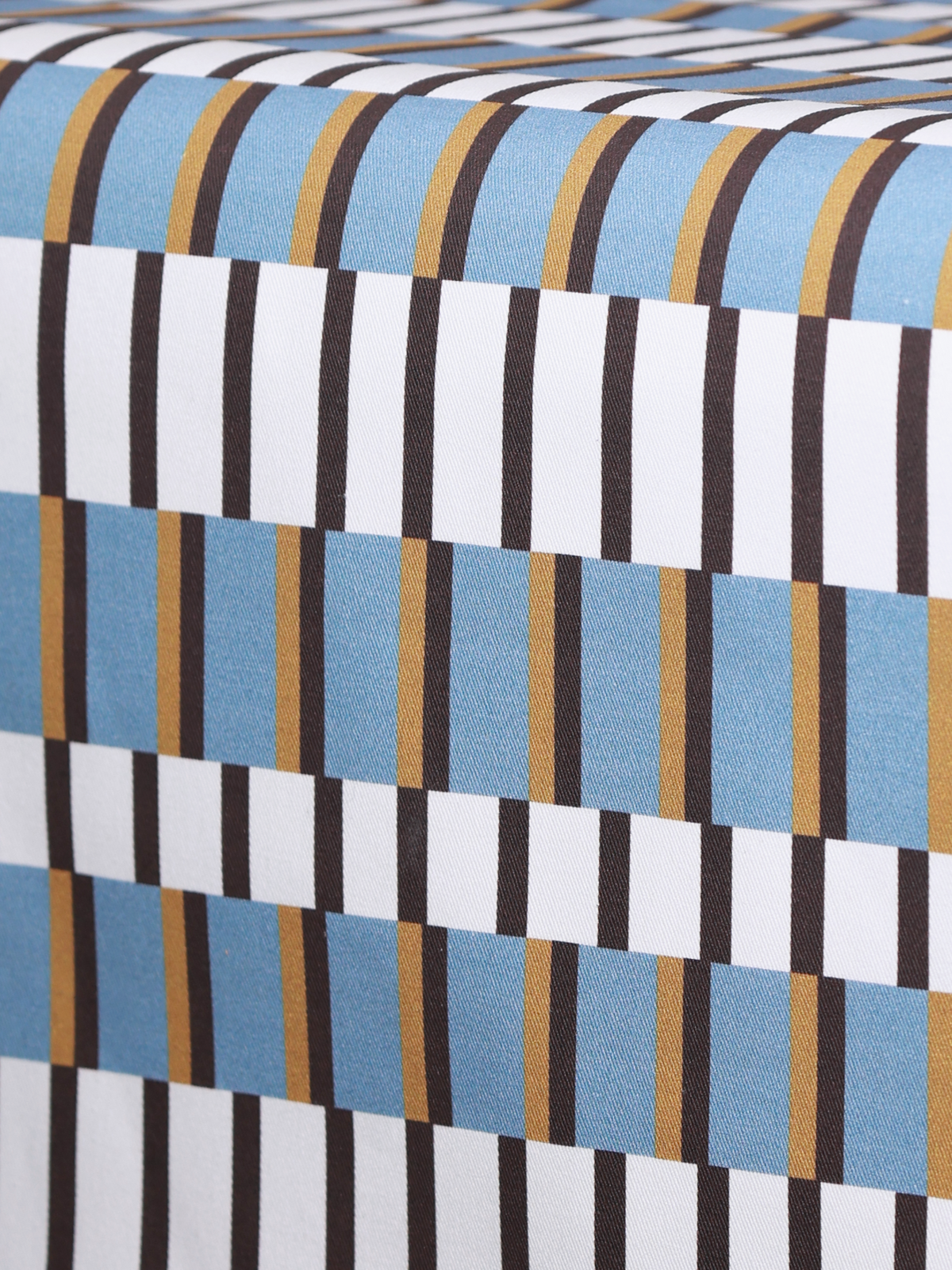 Table Runner in Cotton with Digital Check Print and Scalloped Ends