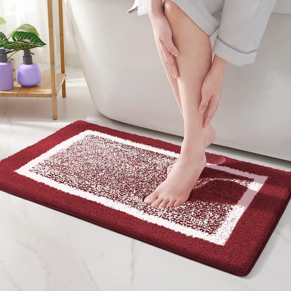 Bath Mat in Microfibre Blend, Slip-Resistant and Quick-Drying