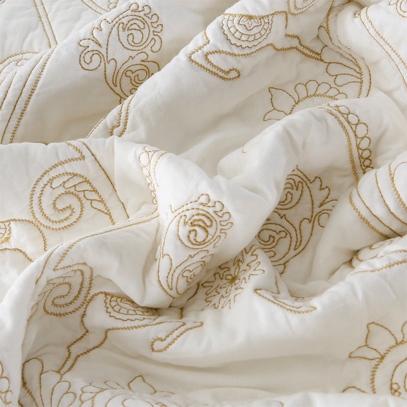 Bed Cover in Quilted Washed Cotton with Ornamental Embroidery