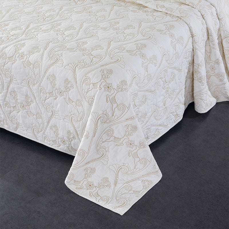 Bed Cover in Quilted Washed Cotton with Ornamental Embroidery