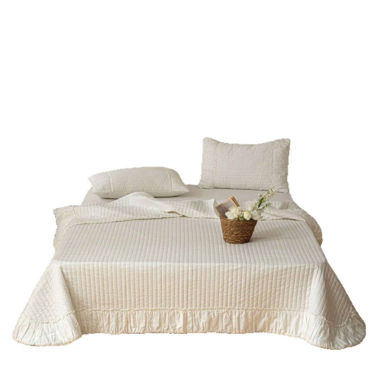 Bed Cover in Sandwashed Quilted Cotton with Ruffled Border