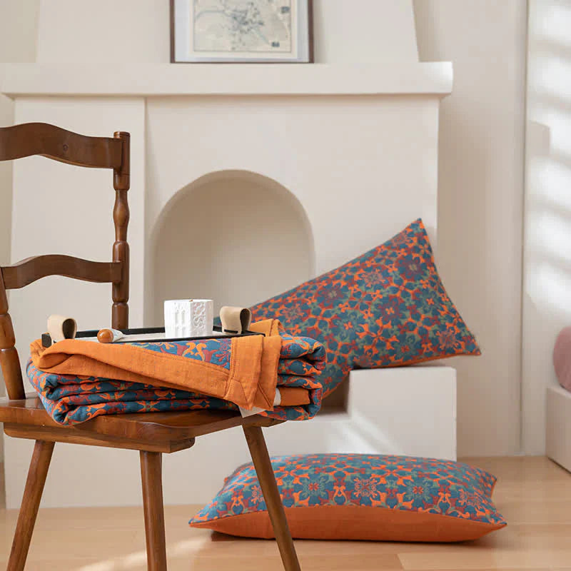 Bed Cover with Geometric Floral Pattern and Wide Border