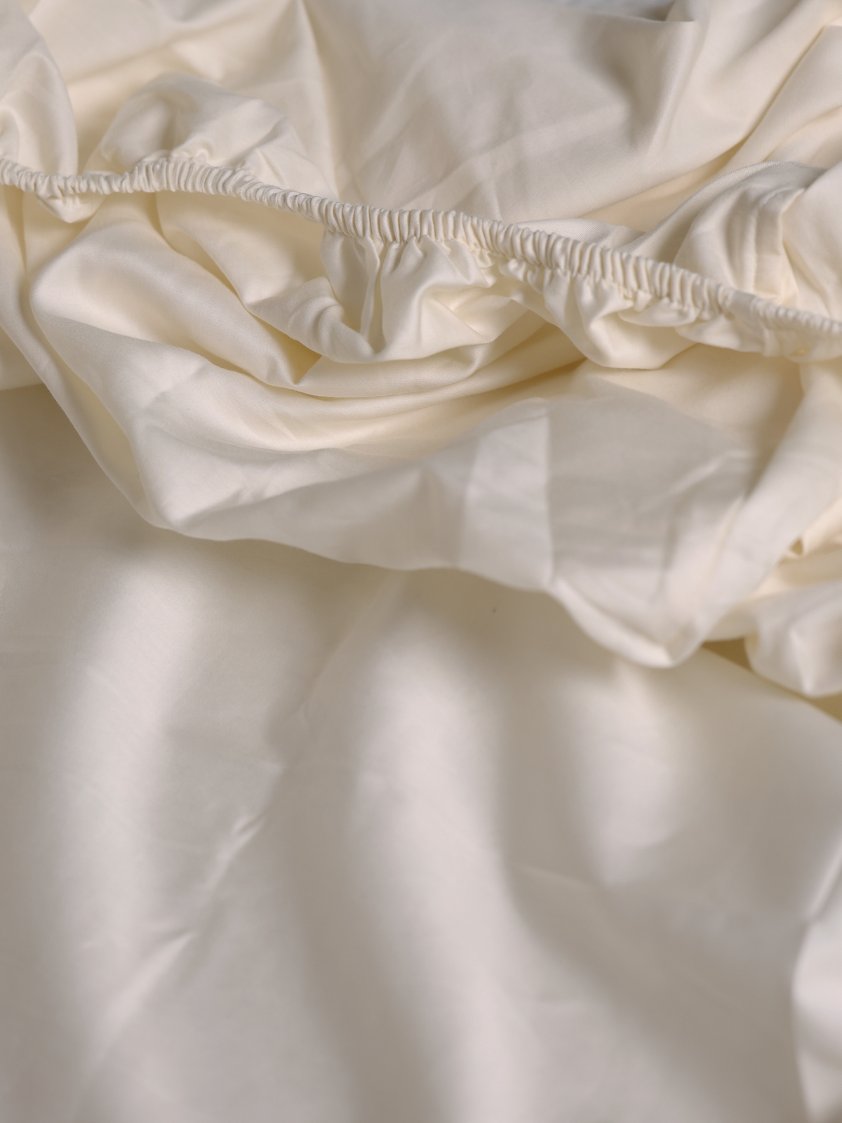 Bed Sheet Set in Breathable Cotton with Elasticated Edges