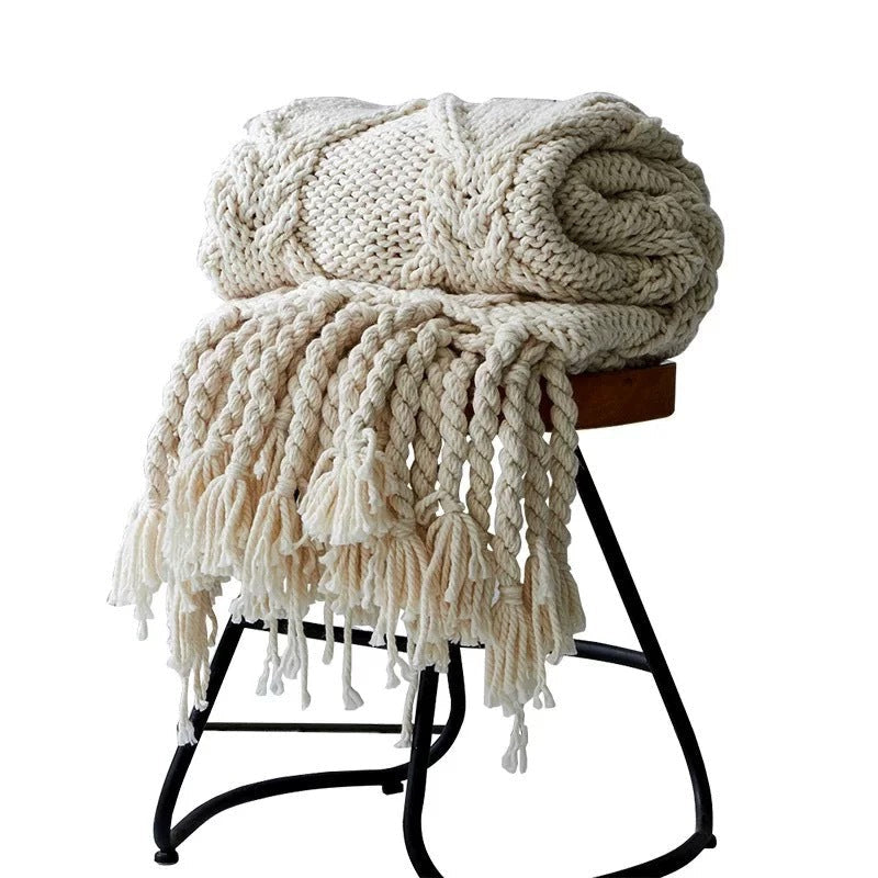 Blanket in Chunky Cable Knit with Diamond Pattern and Twisted Fringes