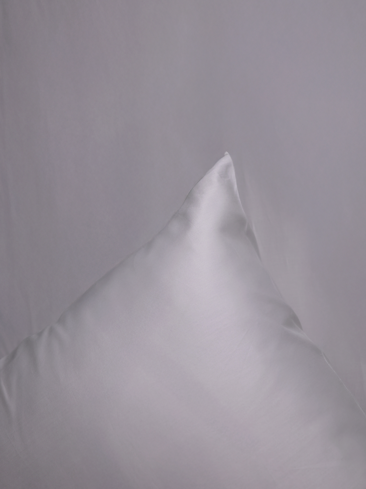 Fitted Bed Sheet in Pure Cotton, Breathable with Elasticated Edge