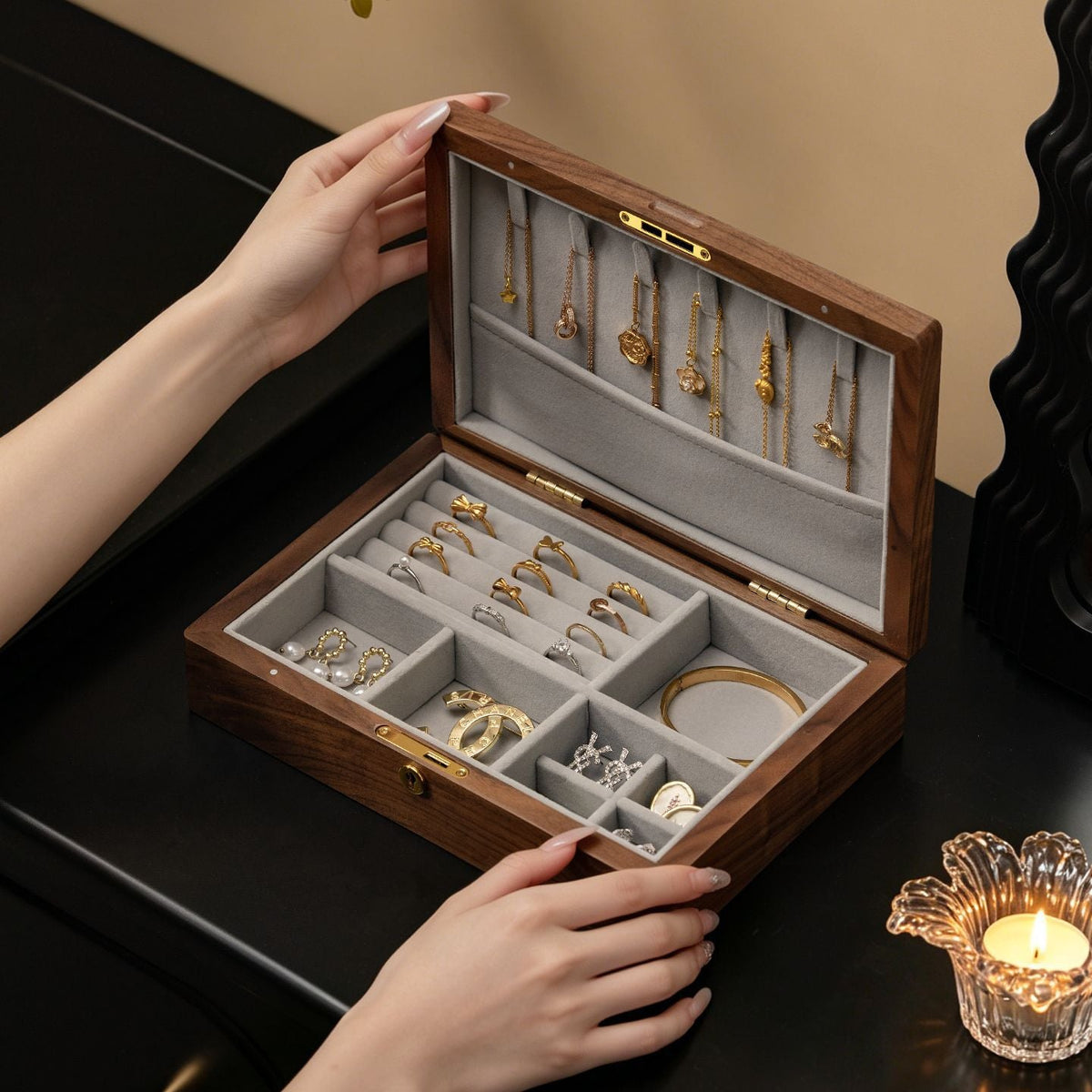Jewellery Box in Walnut Wood with Lotus Decoration, Velvet Lining and Lock