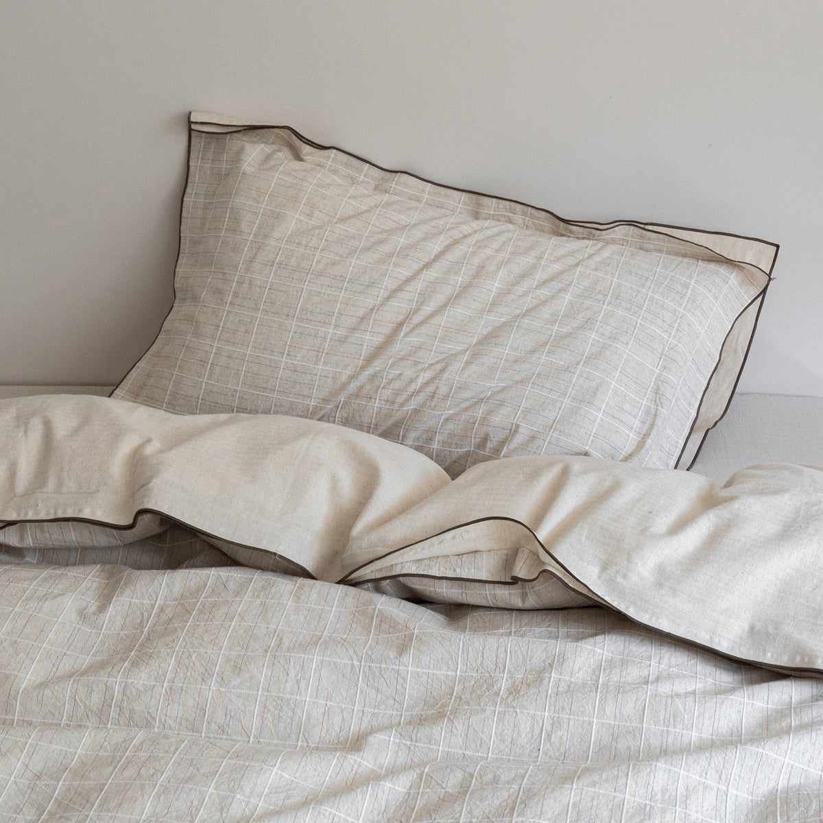 Quilt Cover Set in Linen-Cotton Blend with Check Pattern and Contrast Piping