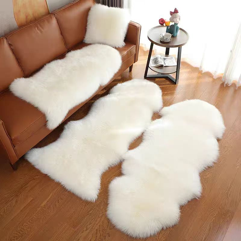 Rug in Genuine Sheepskin with Long-Pile Australian Wool, Natural Hide Shape