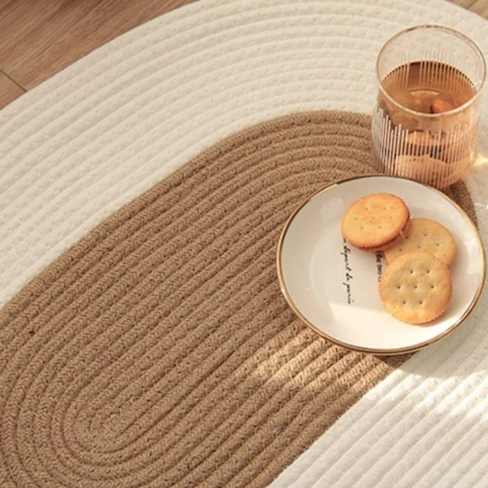 Rug in Hand-Braided Hemp, Oval Shape with Boho-Style Border