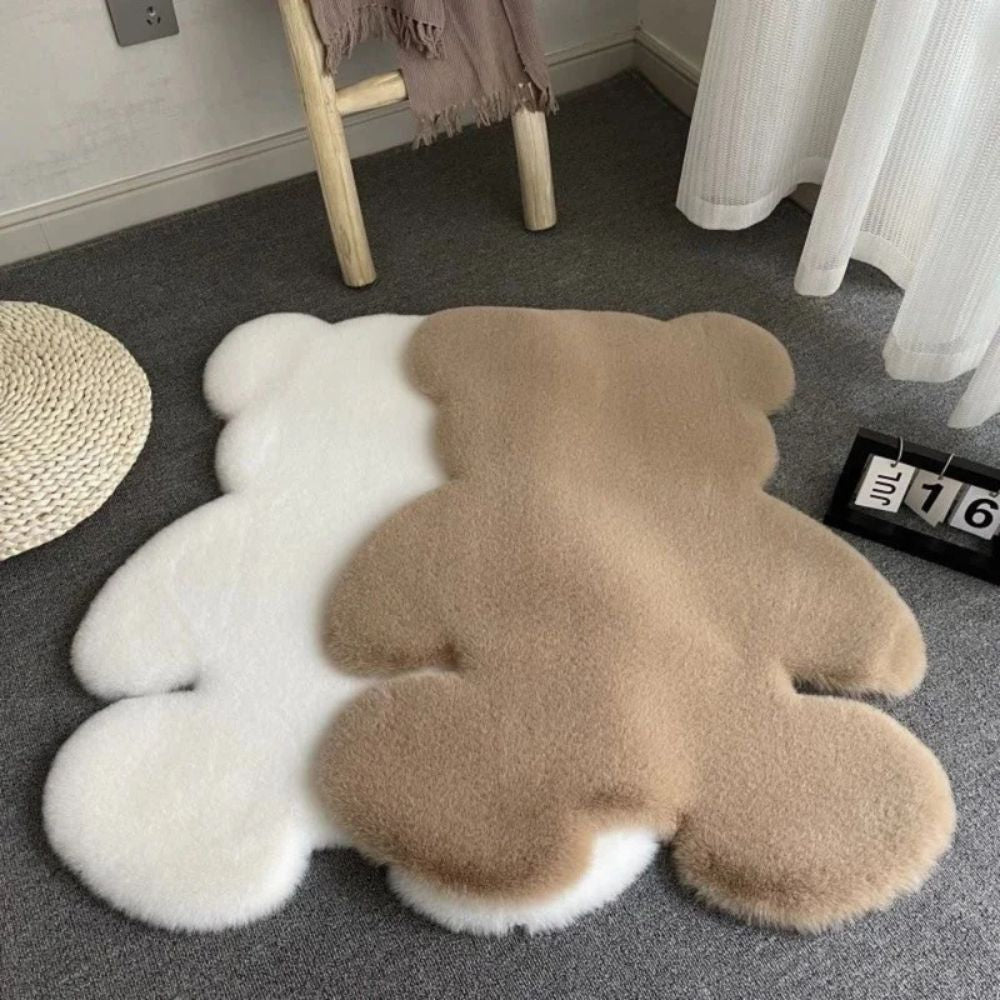 Rug in Teddy Bear Shape, Fluffy Microfibre Blend, Machine Washable