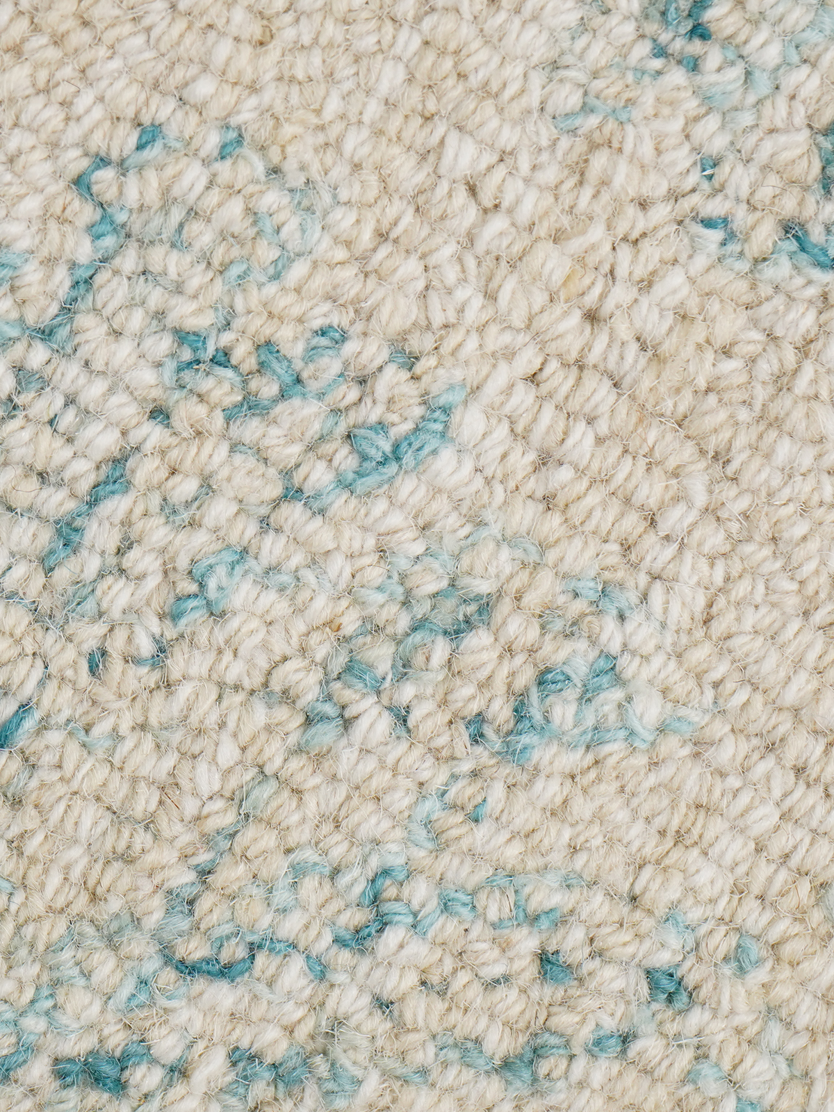 Rug in Wool and Cotton Blend, Hand-Tufted with Floral Persian Pattern
