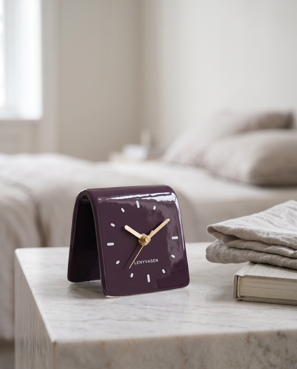 Table Clock in Ceramic, Square Shape with Silent Quartz Movement