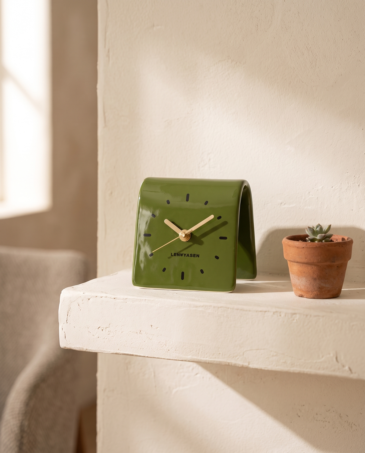 Table Clock in Ceramic, Square Shape with Silent Quartz Movement