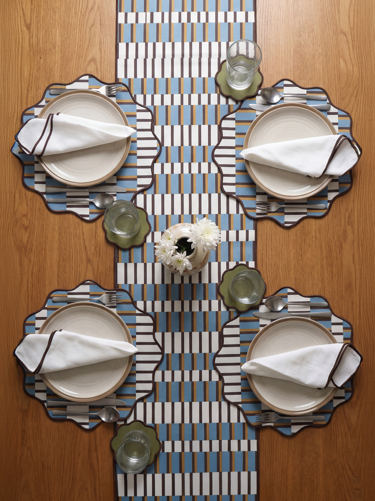 Table Runner in Cotton with Digital Check Print and Scalloped Ends