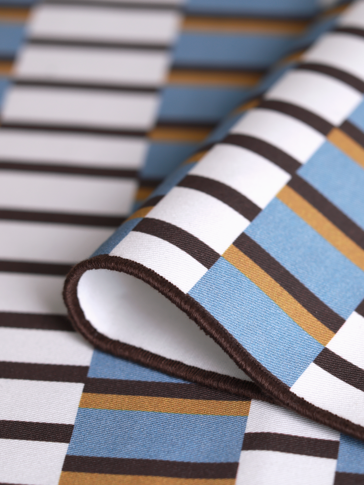 Table Runner in Cotton with Digital Check Print and Scalloped Ends