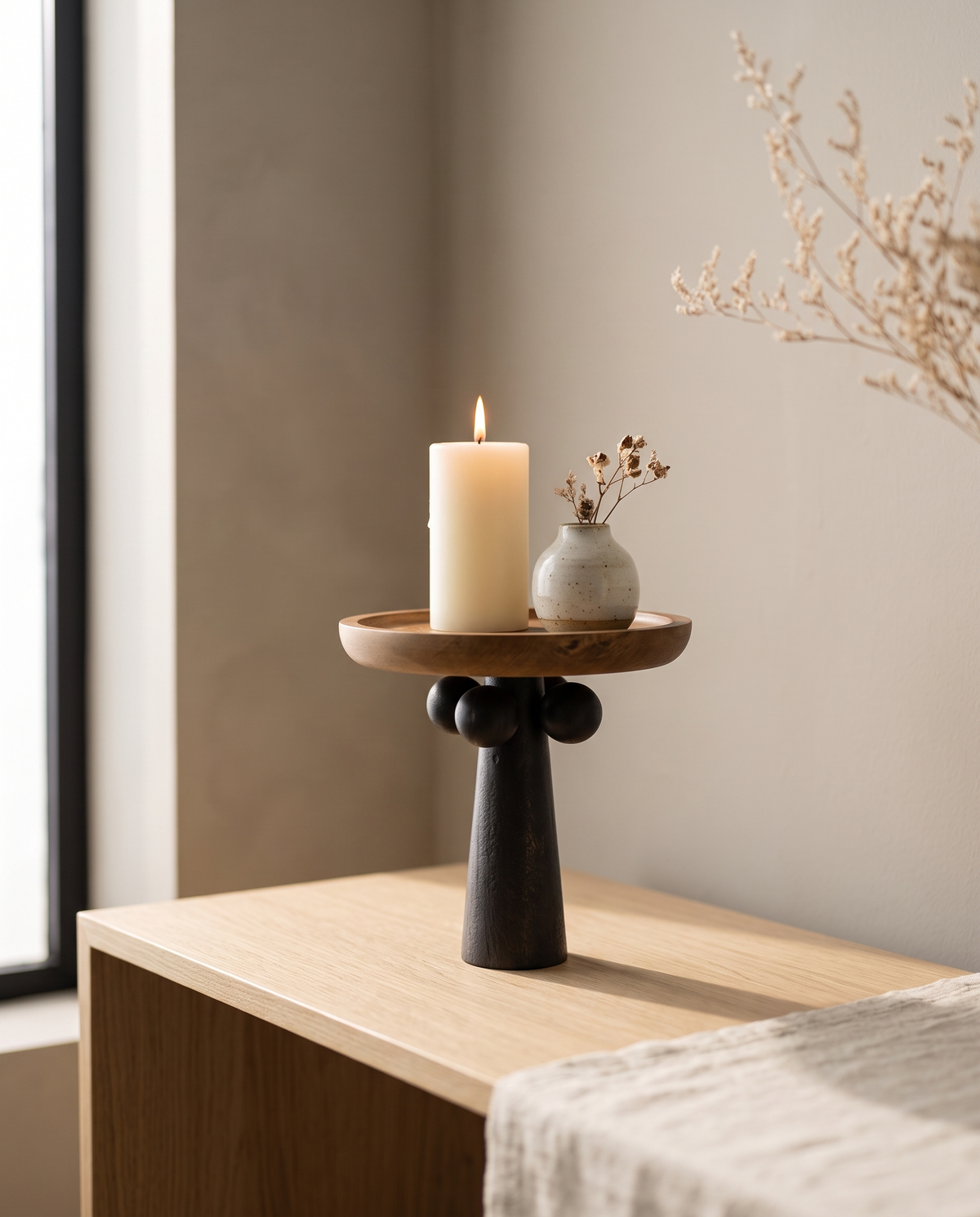 Tray in Solid Wood with Turned Pedestal, Round Decorative Tray