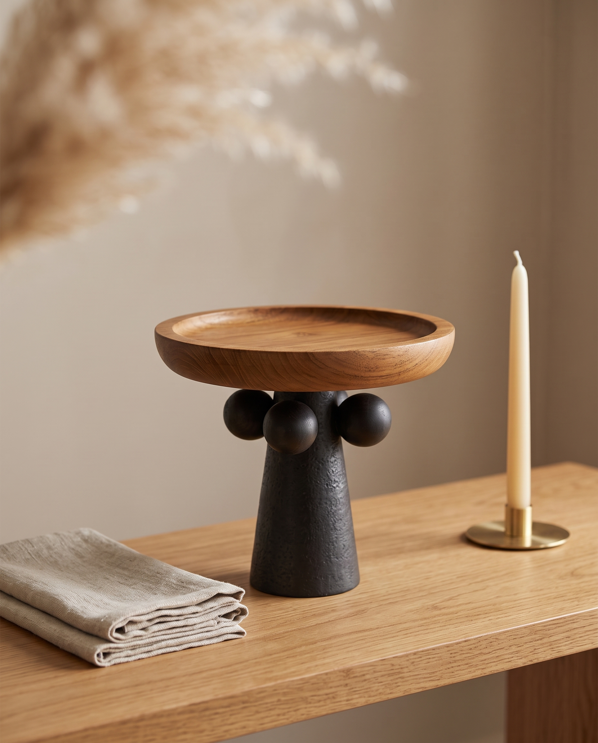 Tray in Solid Wood with Turned Pedestal, Round Decorative Tray