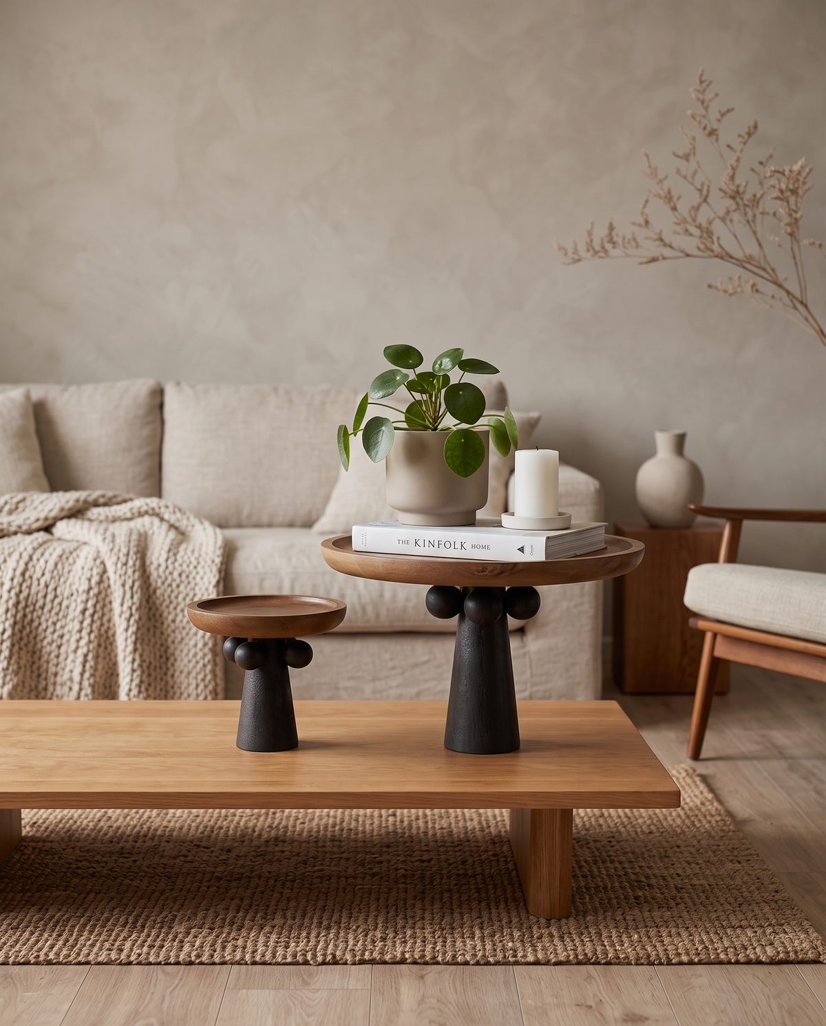 Tray in Solid Wood with Turned Pedestal, Round Decorative Tray