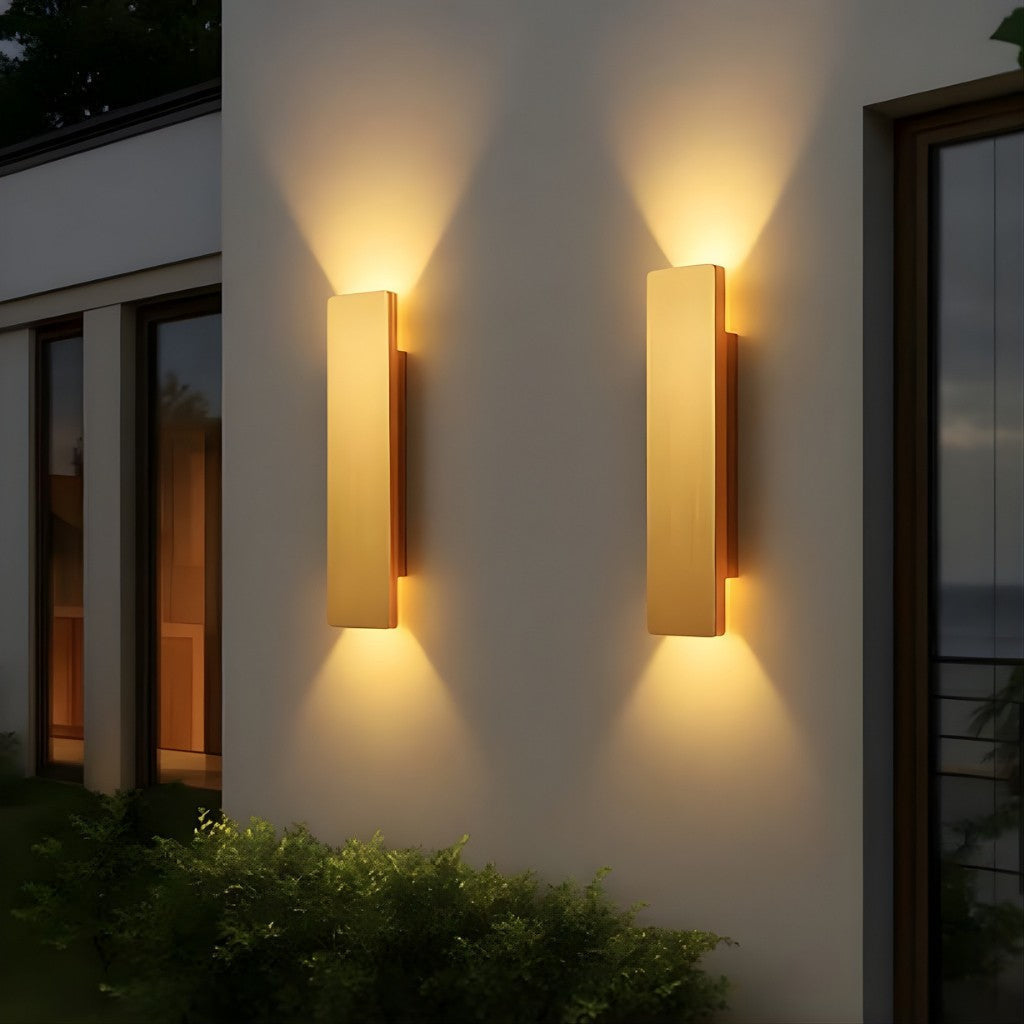 Wall Light in Aluminium, Waterproof Outdoor LED Up-and-Down Lighting