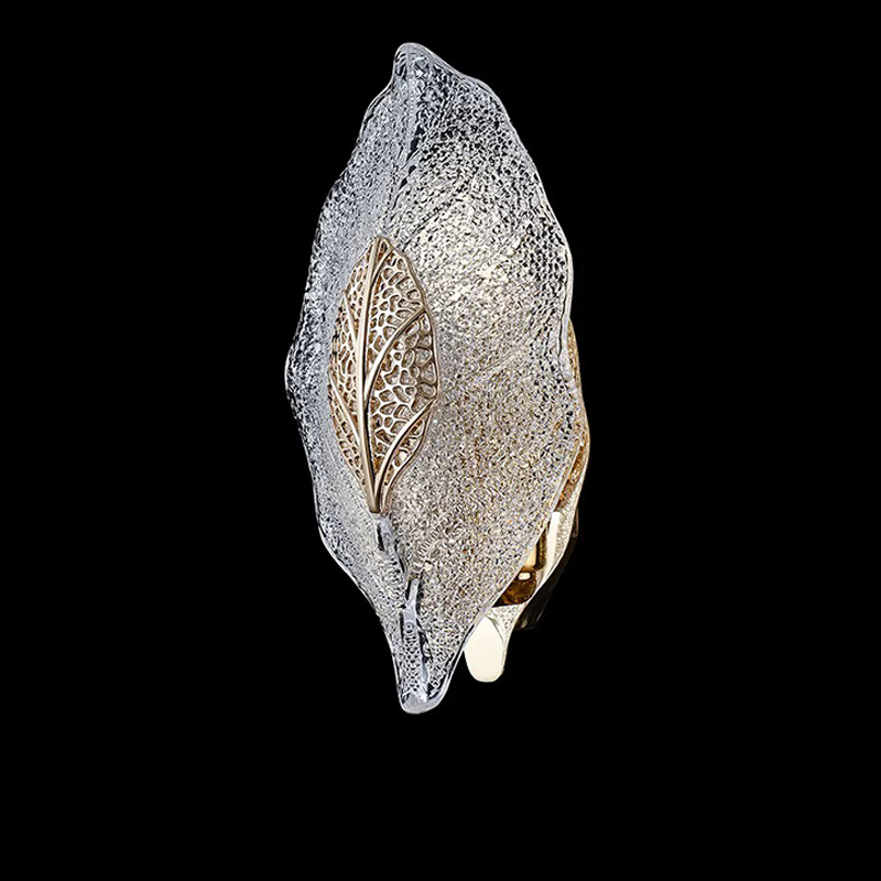 Wall Light in Handcrafted Glass, Leaf Shape with E14 Socket