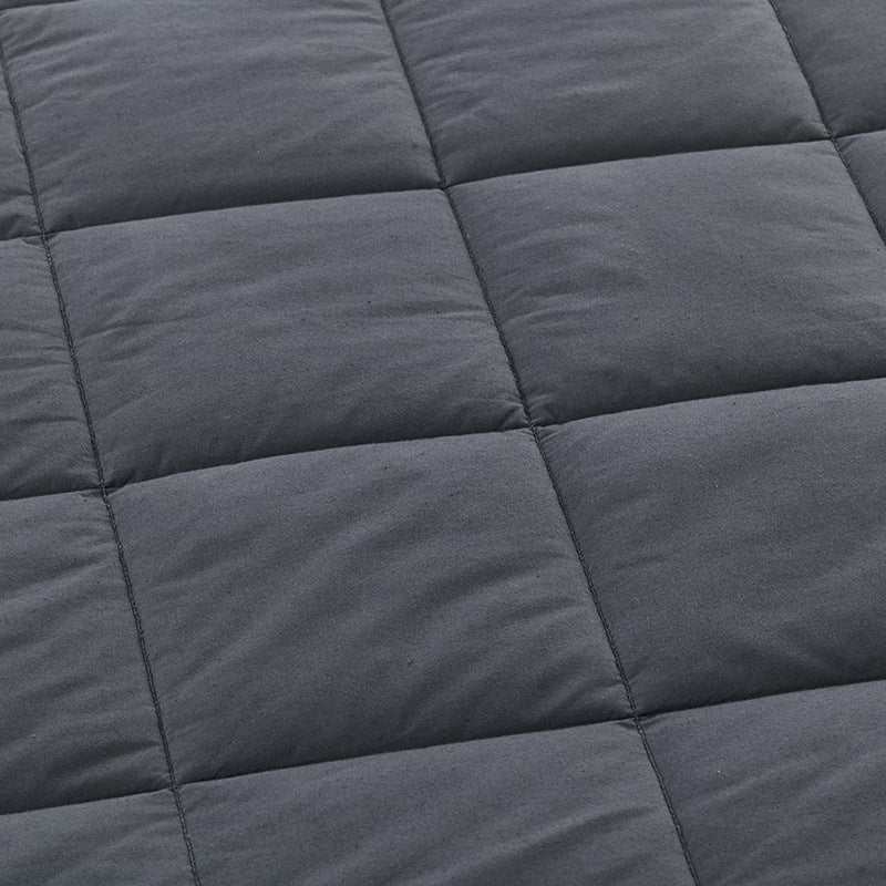 Weighted Blanket in Cotton with Square Quilting and Piped Edges