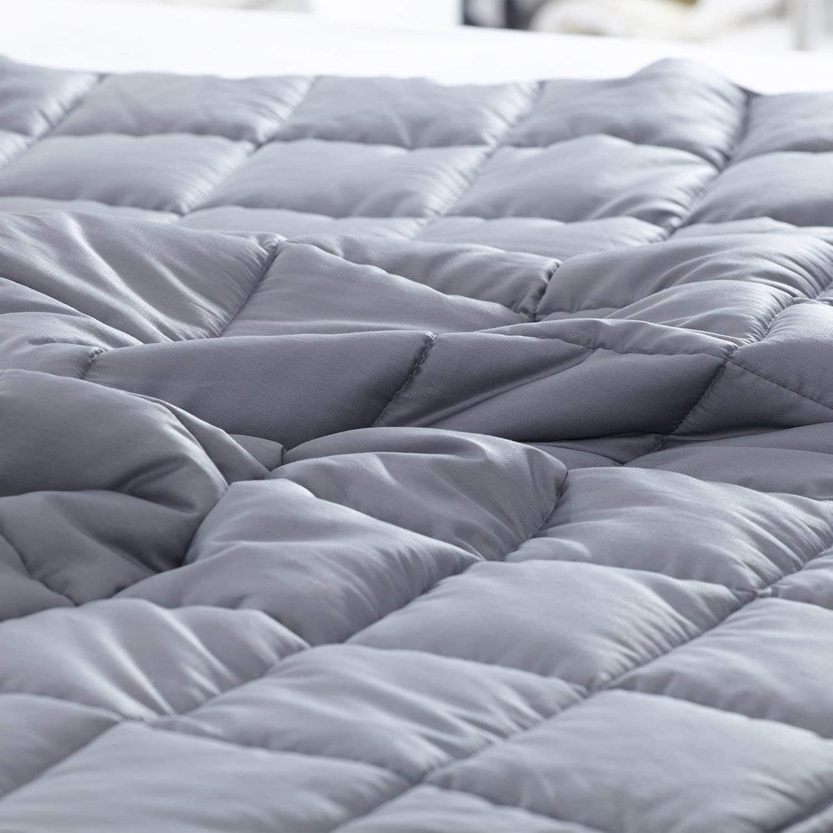 Weighted Blanket in Quilted Microfibre with Square Stitching